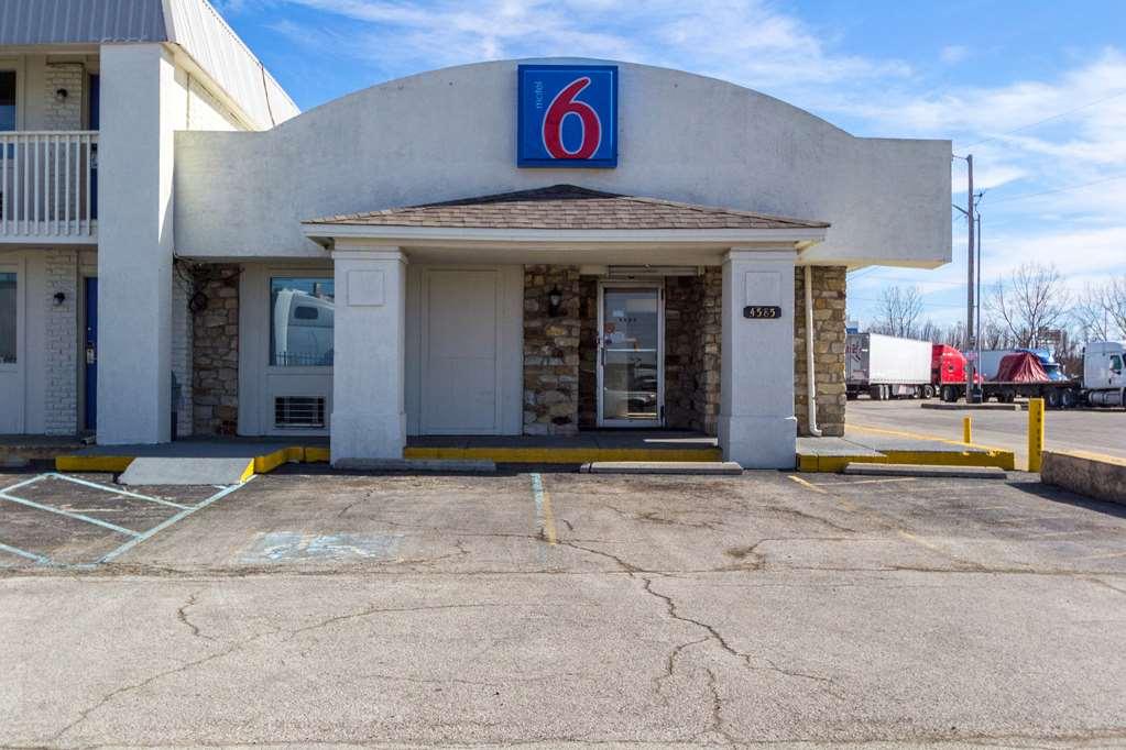 Motel 6-Indianapolis, In - South Екстер'єр фото