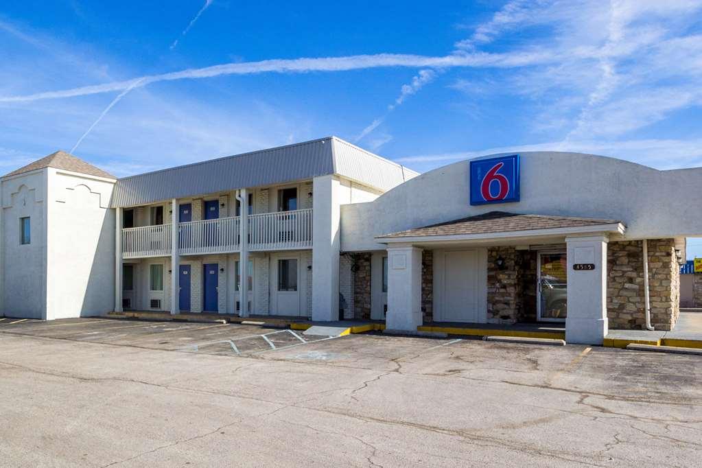 Motel 6-Indianapolis, In - South Екстер'єр фото